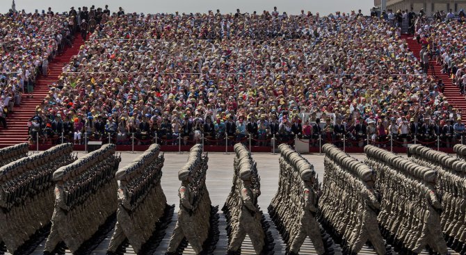 Рап агитира младите китайци да се записват в армията (видео)