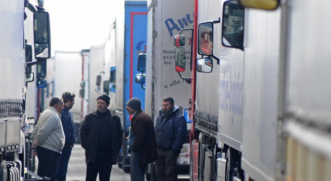 Отново финансови загуби за българските превозвачи след стачката в Гърция