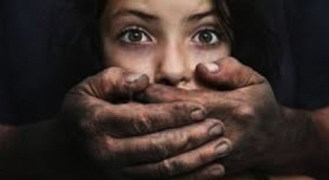 17 години зад решетките за баща, изнасили дъщеря си (обновена)