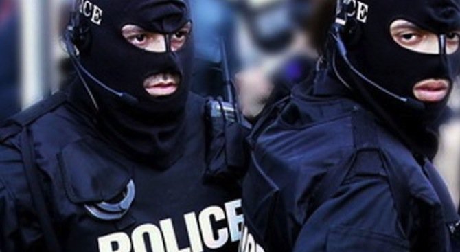 ГДБОП разби престъпна група, склонявала българки към проституция