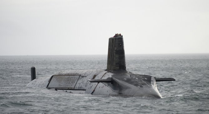 Москва: Учудени сме от британската реакция за руска подводница в Ламанша