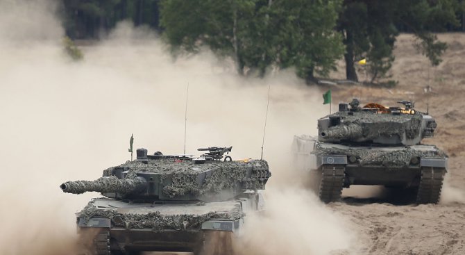 НАТО изпраща четири батальона в Полша и балтийските държави
