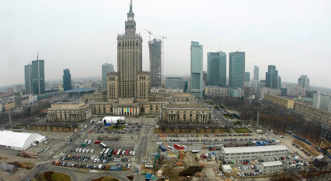 Преди срещата на НАТО Варшава е под обсада