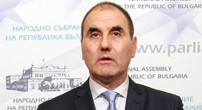 Цветанов: ГЕРБ не се притеснява от Първанов и Калфин