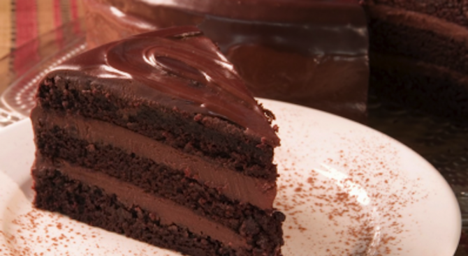 Експерт предупреди: Тортите и бонбоните причиняват рак