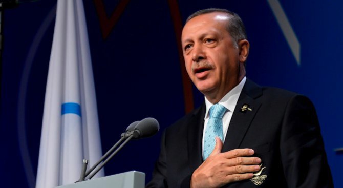 Ердоган оттегля всички съдебни искове за обида на неговата личност