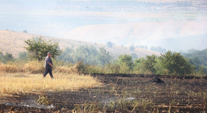 Пожарът край село Главан е локализиран