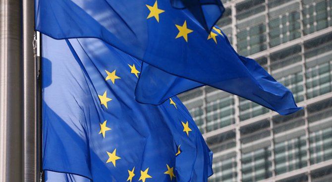 В. &quot;Фигаро&quot;: ЕС организира неформалната среща в Братислава в опит да спаси Европа