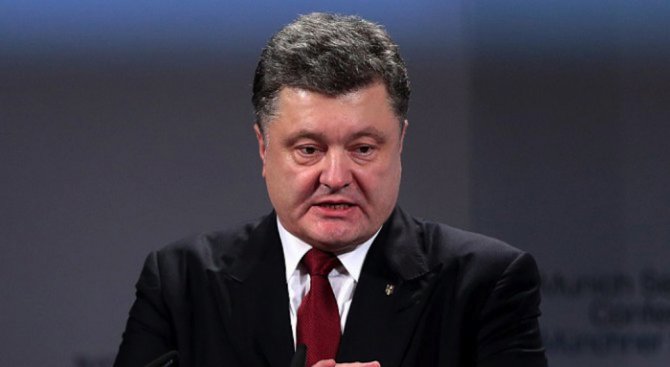 Порошенко: Русия води хибридна война