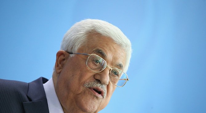 Палестинският президент Махмуд Абас е приет в болница