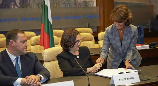 България подкрепя промяна в регламента за бежанците (снимки)