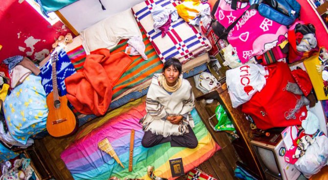 Фотограф показа спалните на хората по света