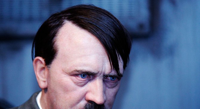 Разрушават родната къща на Хитлер