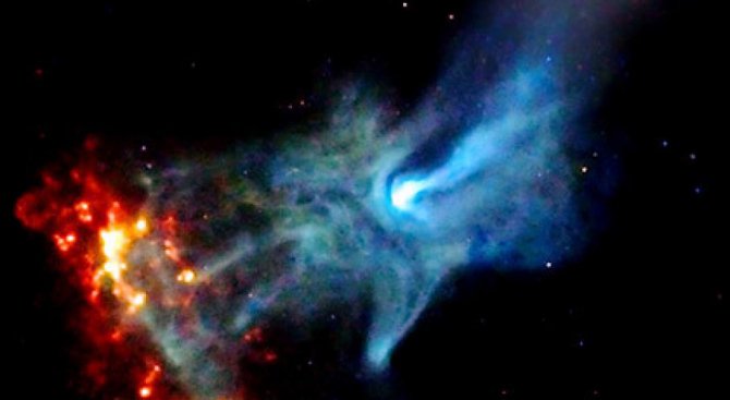 Астрономи посочиха къде се намира ''Ръката на Бога''
