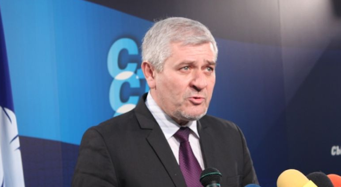 Ваньо Шарков: Да биеш лекар е идиотизъм