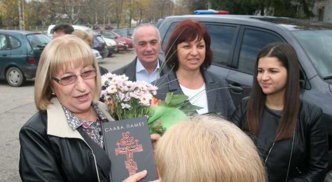 Цачева: Гласувах за повече справедливост (галерия+видео)