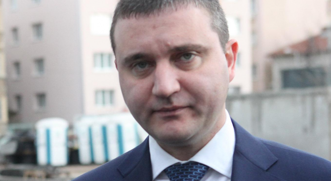Все още не е ясно дали Борисов ще подаде оставка, съобщи Горанов
