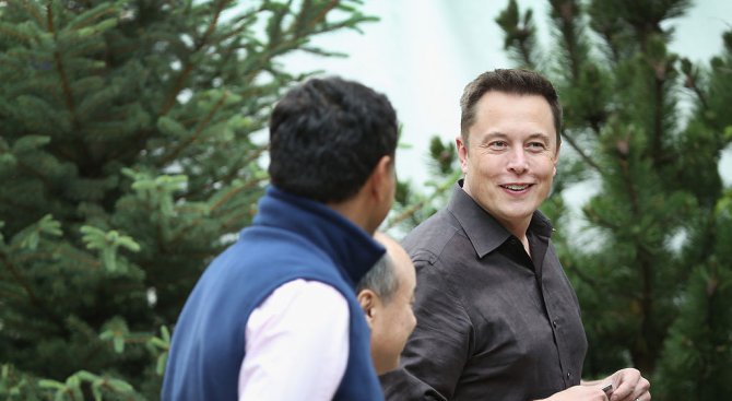 Акционерите на Tesla и SolarCity одобриха сливането им