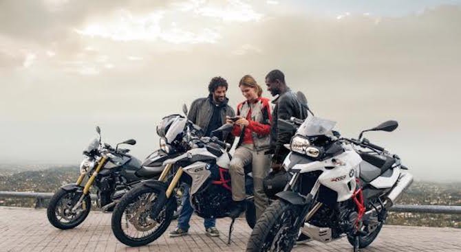 BMW Motorrad представя концепцията ConnectedRide