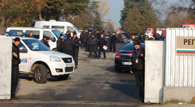 19 души са обвинени във връзка с размириците в бежанския център в Харманли