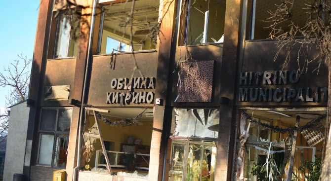 Започва високорисковата операция по претоварване и транспортиране на опасните вещества в Хитрино