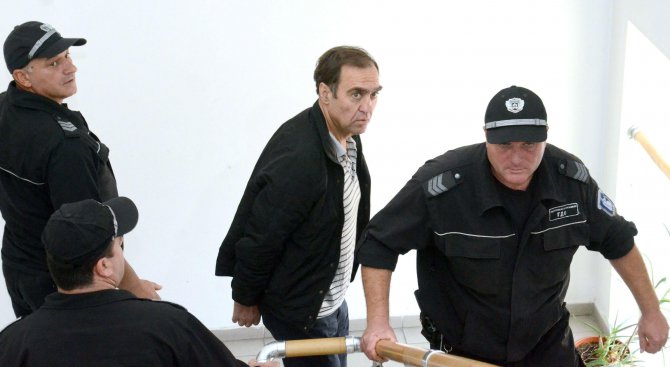Делото срещу обвинения в изнасилване Евстатиев ще продължи догодина