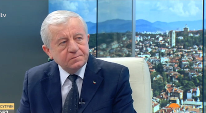 Ген. Михов: Радев няма да допусне някой да го командва (видео)