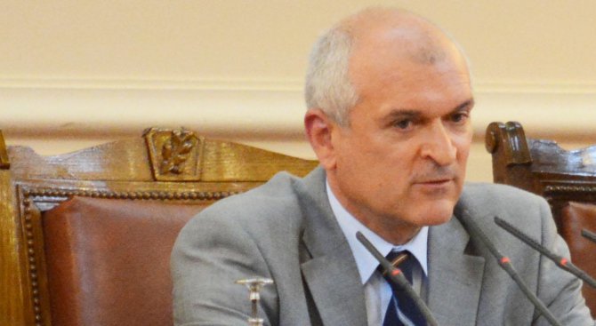Главчев: Програмата на БСП може да се нарече "Хитър Петър" или "Барон Мюнхаузен"