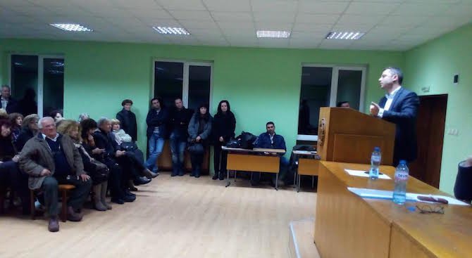Бойко Борисов, Цветан Цветанов и Делян Добрев с най-много номинации за депутати от ГЕРБ-Хасково