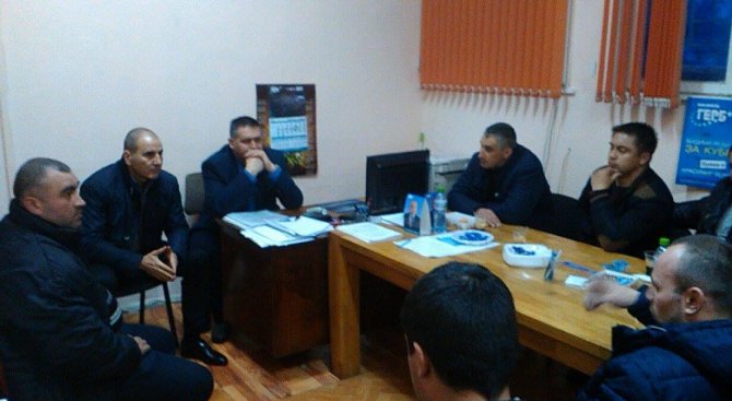 Цветанов: ГЕРБ е единствената алтернатива в смесените региони