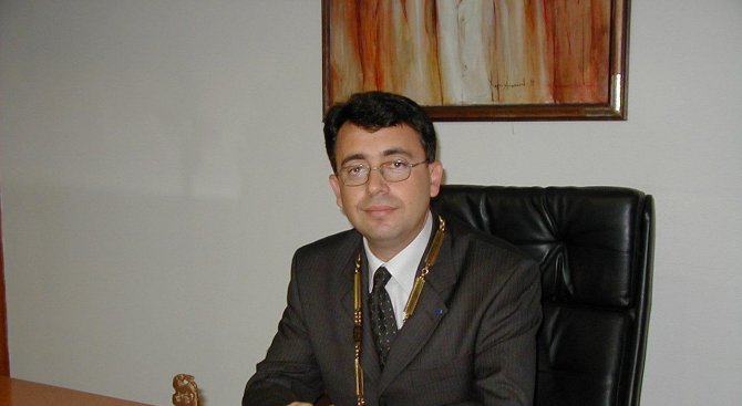 Хасан Азис: Три фактора са важни за предсрочния вот за парламент