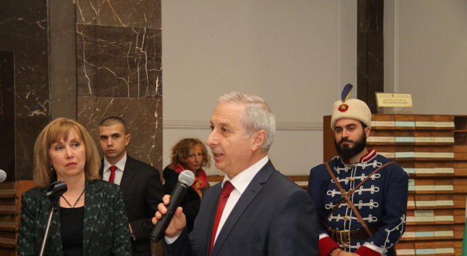 Огнян Герджиков: София и България заслужават да имат летище на името на Апостола