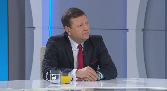 Председателят на КРС: Темата с есемесите се преекспонира