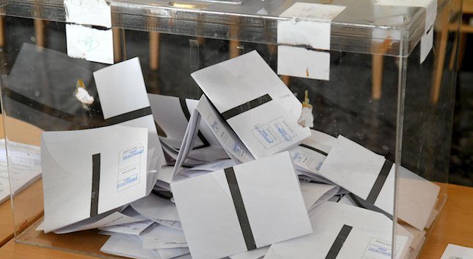 Тихомир Безлов: Хората ще гласуват за по-малкото зло