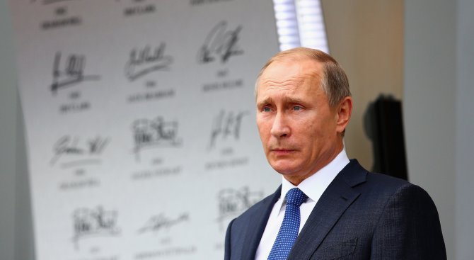 Вече се готви нов мандат за Путин, смята руски вестник
