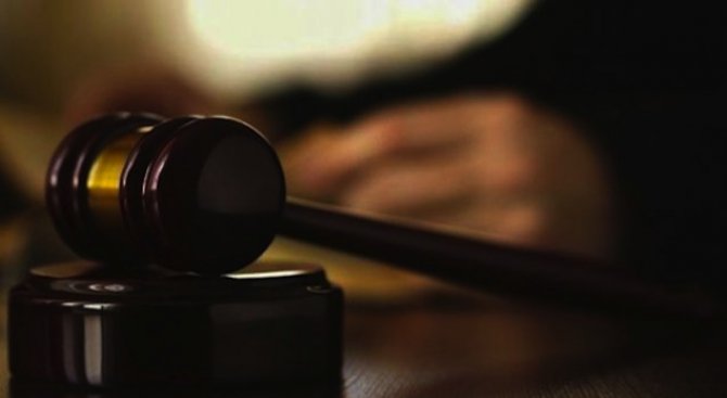 Мъж влезе в затвора за 10 години, опитал да убие брат си