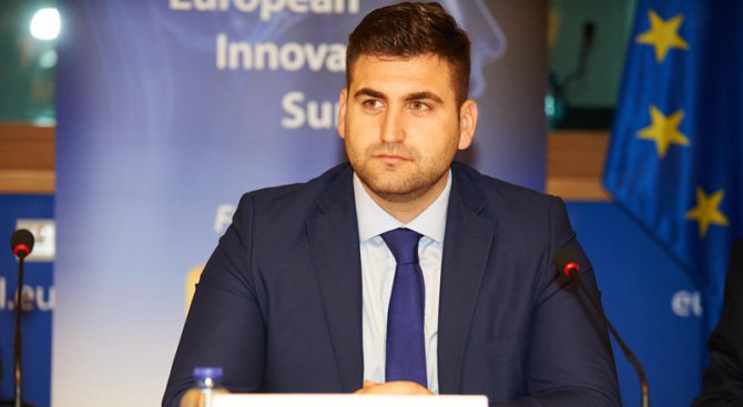 Новаков: През 2015г. България е получила над 6 пъти повече, отколкото е внесла в европейския бюджет