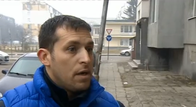 Роми и българи си вадиха брадви и чукове в кв. "Дружба"