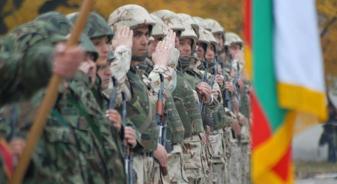 Стефан Янев изпрати 33-я военен контингент за мисия на НАТО в Афганистан