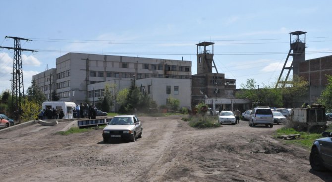 След протестите мина "Оброчище" възобнови работа