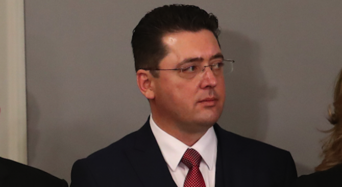 Министър Пламен Узунов разкри подробности за двамата изгонени турци
