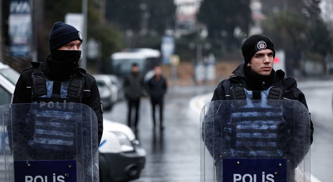 Трима задържани на летище в Истанбул за нападението срещу коледен базар в Берлин