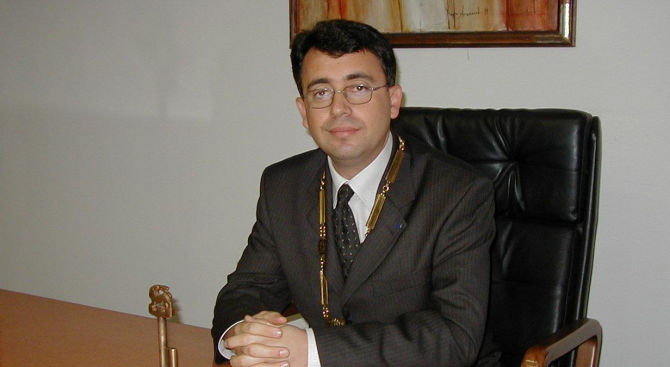 Хасан Азис остава кмет на Кърджали