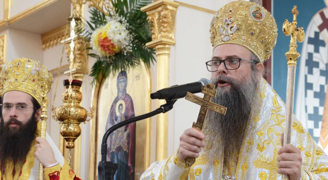 Митрополит Николай ще отслужи богослужение пред чудотворната икона на Богородица