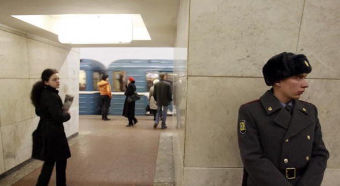Обезвредената бомба в Санкт Петербург щяла да се активира с телефон