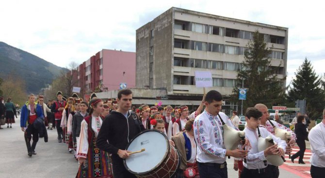 В Твърдица откриха пролетния събор (снимки)