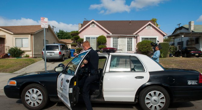 Зарязан съпруг е виновен за стрелбата в Калифорния