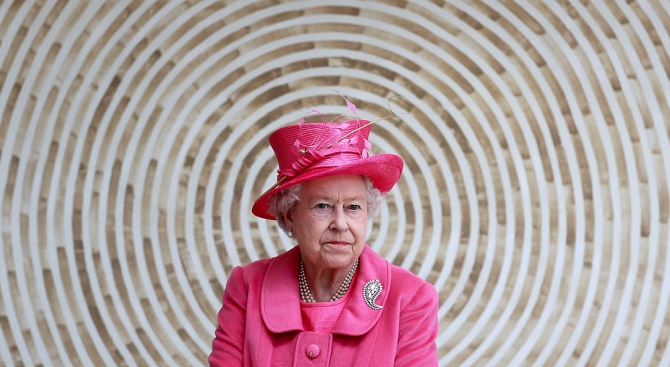 Кога е рожденият ден на Елизабет II и защо го празнува два пъти?