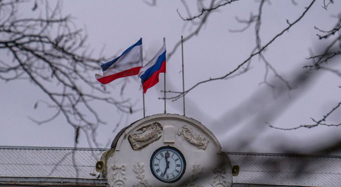 Руснаците: Анексията на Крим е по-скоро полезна за нас