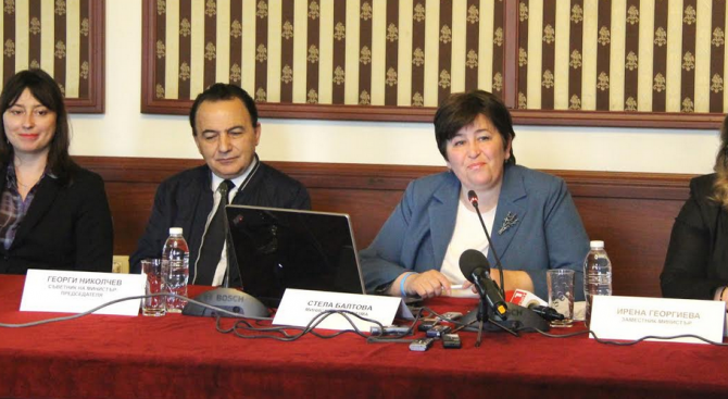 Министър Балтова направи отчет за мандата си